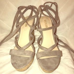 Guess Lace-up wedges